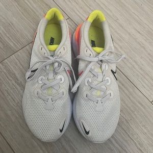 Nike Renew Sneakers